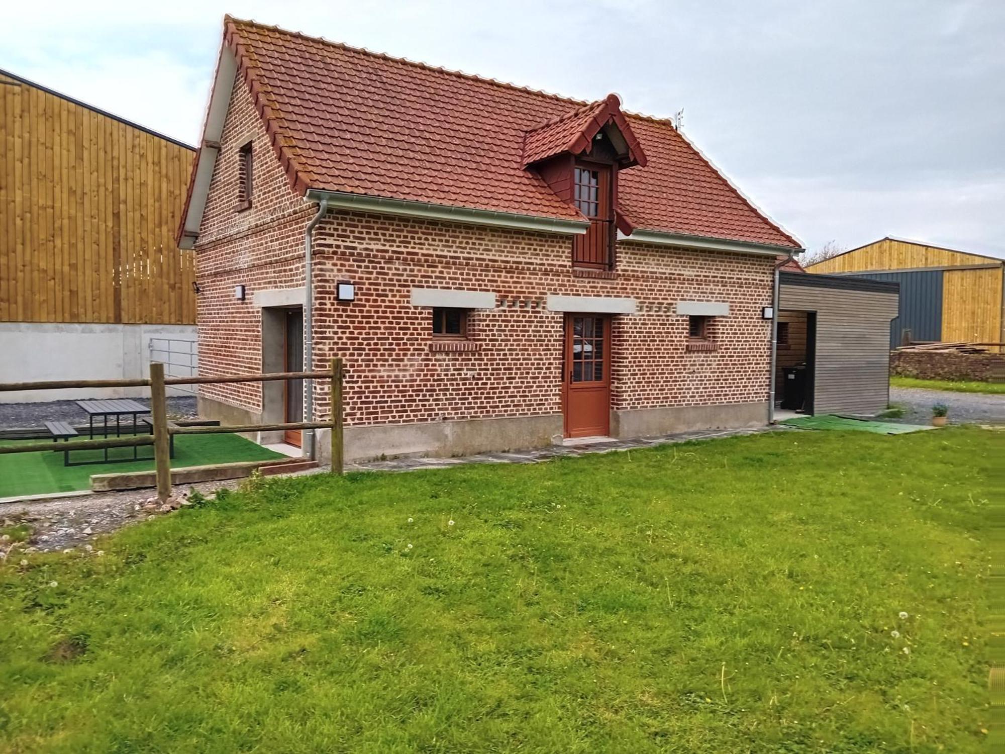 Gite Ferme Du Marronnier Derchigny Exterior photo